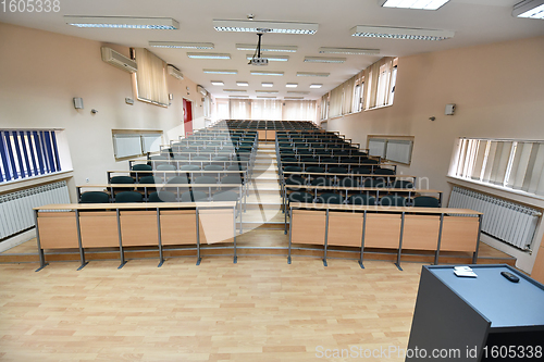 Image of empty classroom