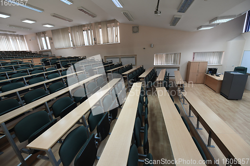 Image of empty classroom