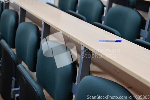 Image of empty classroom