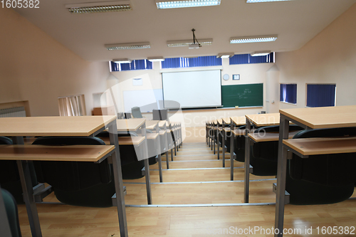 Image of empty classroom