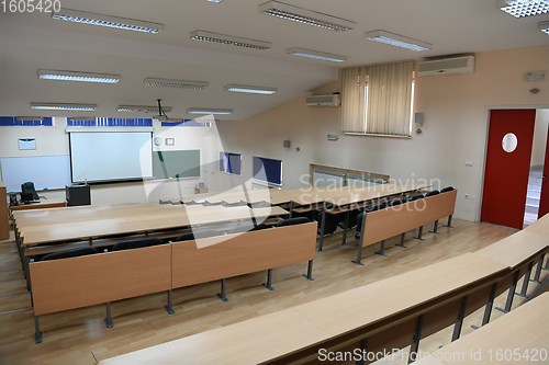 Image of empty classroom