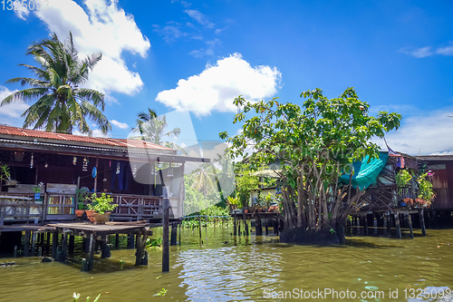 Image of Traditional houses on Khlong, Bangkok, Thailand