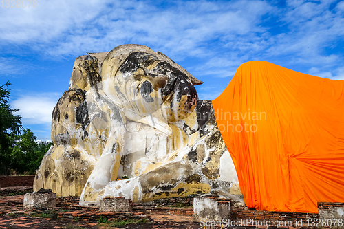 Image of Reclining Buddha, Wat Lokaya Sutharam temple, Ayutthaya, Thailan