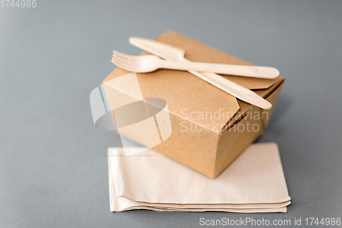 Image of disposable paper box for takeaway food
