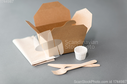 Image of disposable paper box for takeaway food