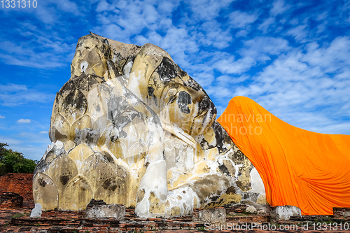 Image of Reclining Buddha, Wat Lokaya Sutharam temple, Ayutthaya, Thailan