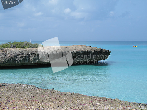 Image of cliff over the caribbean ocean