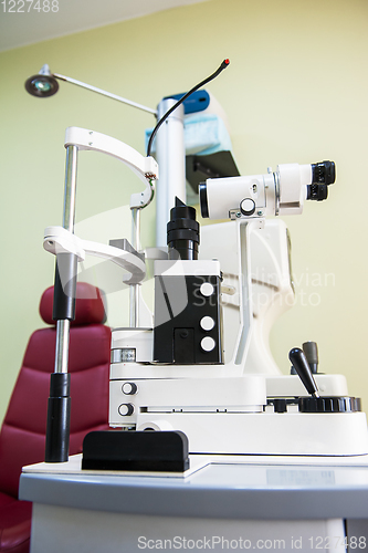 Image of ophthalmology room in clinic