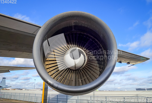Image of Airplane engine and wing
