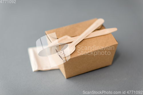 Image of disposable paper box for takeaway food