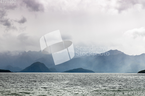 Image of scenery at Lake Te Anau, New Zealand