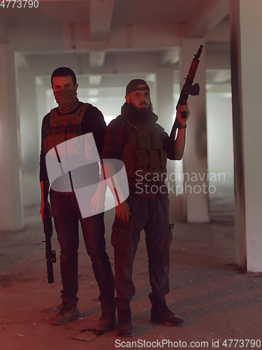 Image of soldiers squad in night mission