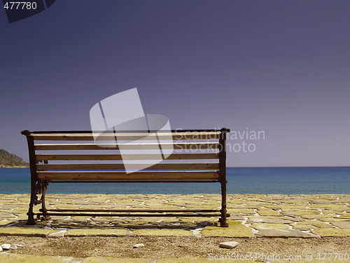 Image of bench at the sea