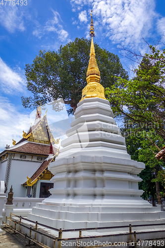 Image of Wat Chedi Luang temple buildings, Chiang Mai, Thailand 