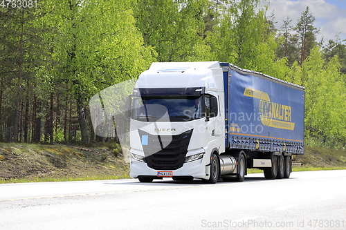 Image of New Iveco S-Way Natural Power on Road