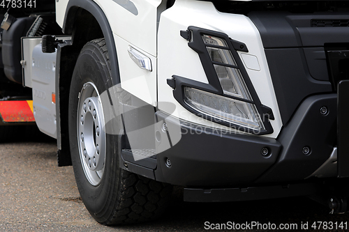 Image of New Volvo FMX 540 Xpro Headlight Detail