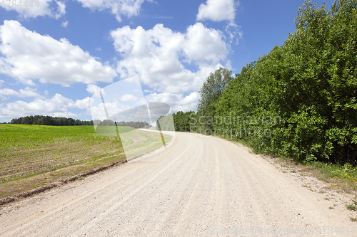 Image of country road.