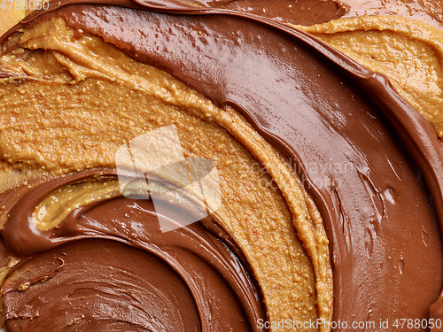 Image of melted chocolate cream and peanut butter