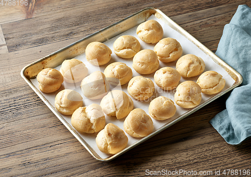 Image of freshly baked cream puffs