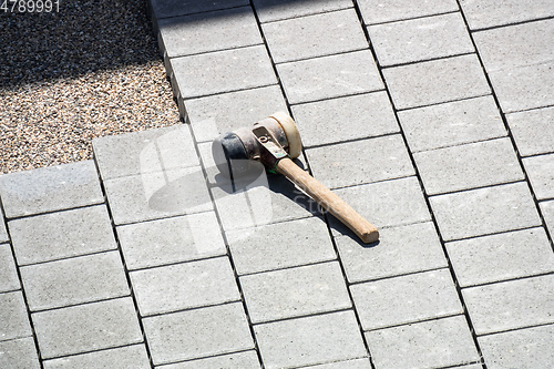 Image of Lay concrete floor slabs