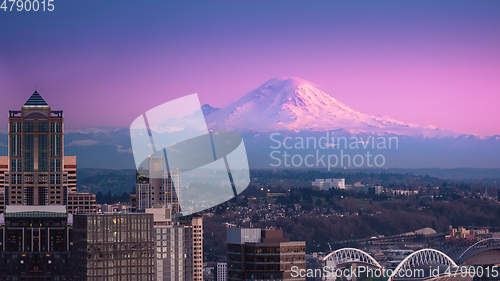 Image of Mount Rainier Seattle USA