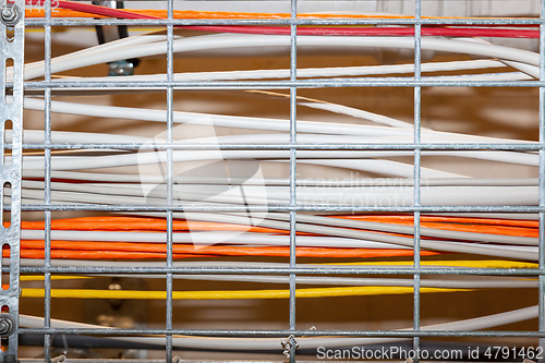 Image of power cable grid indoor