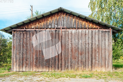 Image of wooden agricultural hut 