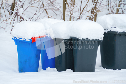 Image of Dumpster with snow