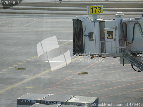 Image of empty airplane gate