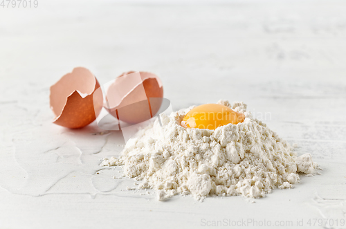 Image of flour and egg yolk