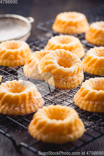 Image of Gugelhupf - homemade lemon cheesecake as bundt cakes