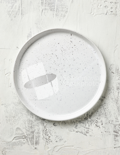 Image of empty white plate