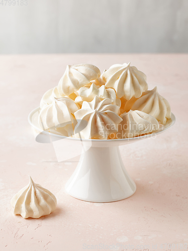 Image of freshly baked meringue cookies