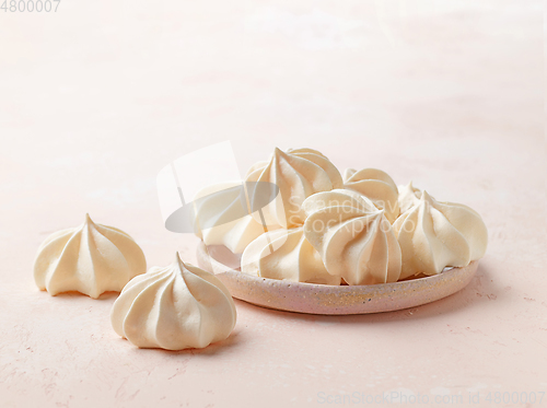 Image of freshly baked meringue cookies