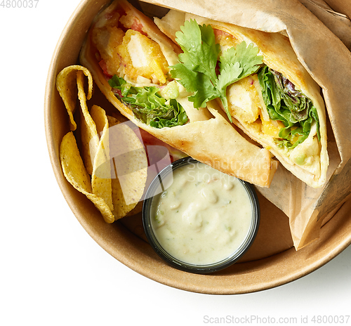 Image of tortilla with fried chicken