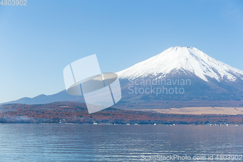 Image of Mountain Fuji and Lake Yamanaka