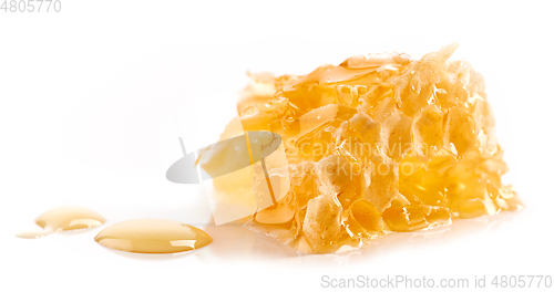 Image of piece of honey