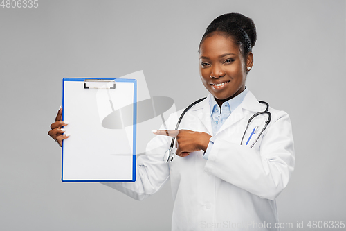 Image of african american female doctor with clipboard