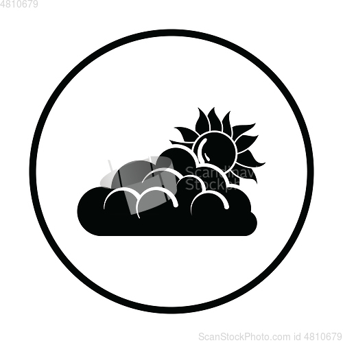 Image of Sun behind clouds icon