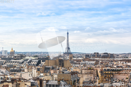 Image of Eiffel Tower in Paris