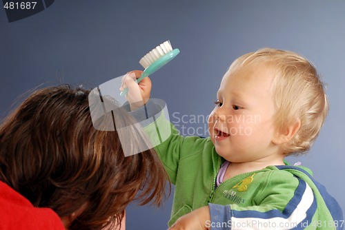 Image of A girl with her mammy