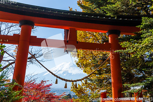 Image of Mount Fuji and Chureito Pagoda