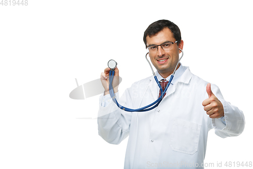 Image of doctor in white robe with stethoscope