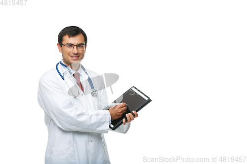 Image of doctor in white robe with stethoscope