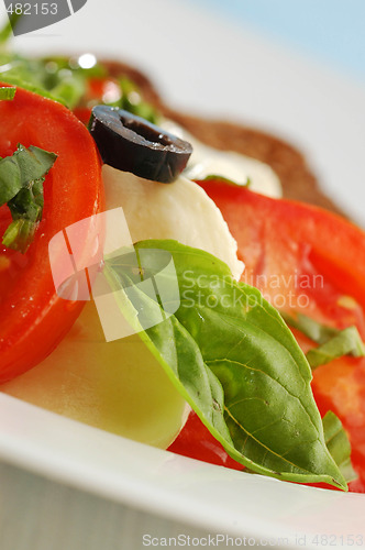 Image of Tomatoes with mozzarela