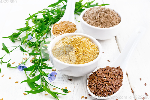 Image of Bran and flour flaxseed in bowls on white board