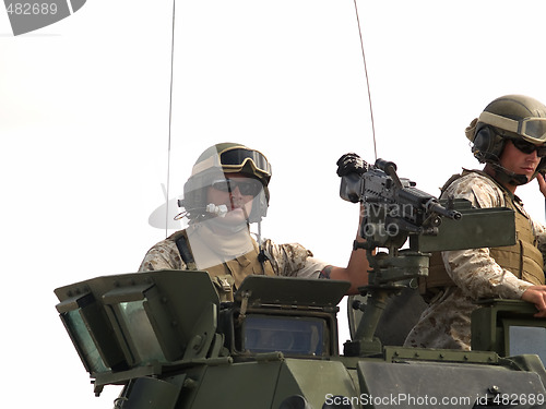 Image of American soldier on tank