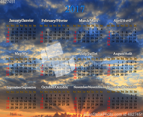 Image of calendar for 2017 year in English and French