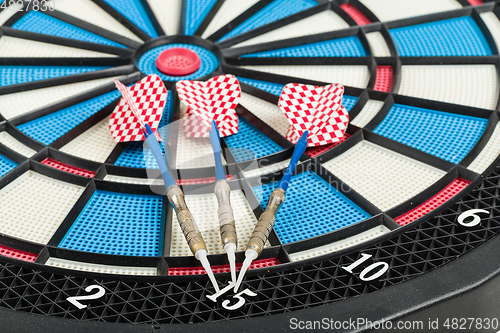 Image of old darts board