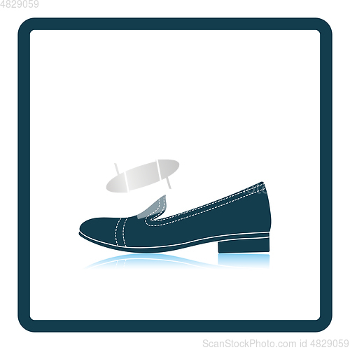 Image of Woman low heel shoe icon